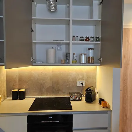 Apartment Alpha Lux - Galerija Mall View - Na Vodi *