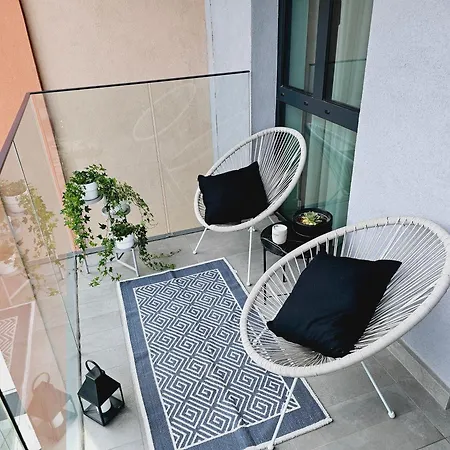 Alpha Lux - Galerija Mall View - Na Vodi *