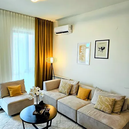 Apartment Alpha Lux - Galerija Mall View - Na Vodi