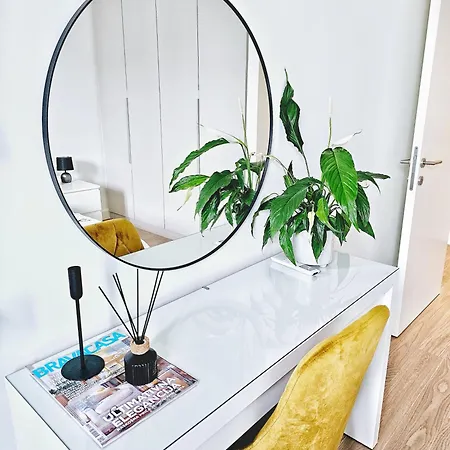 Alpha Lux - Galerija Mall View - Na Vodi *