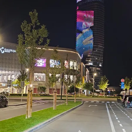 Alpha Lux - Galerija Mall View - Na Vodi 贝尔格莱德